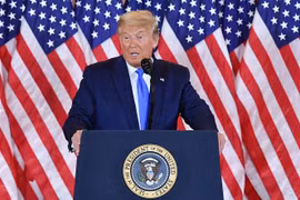 Tổng thống Mỹ Donald Trump phát biểu tại Washington, DC ngày 4/11/2020. (Nguồn: AFP/TTXVN) 