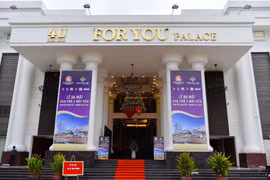 Bộ Y tế thông báo khẩn tìm người đến trung tâm cưới For You Palace