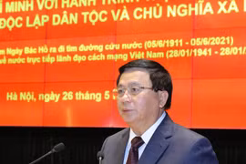 Ông Nguyễn Xuân Thắng, Ủy viên Bộ Chính trị, Giám đốc Học viện Chính trị quốc gia Hồ Chí Minh, Chủ tịch Hội đồng Lý luận Trung ương phát biểu khai mạc và báo cáo đề dẫn Hội thảo. (Ảnh: Nguyễn Điệp/TTXVN) 