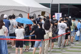 Một điểm xét nghiệm COVID-19 tại Seoul, Hàn Quốc ngày 17/7/2022. (Ảnh: Yonhap/TTXVN) 