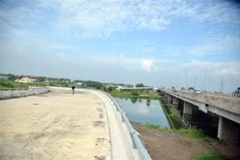 Khu vực nút giao Bến Lức (địa phận Long An), nơi giao giữa tuyến Vành đai 3 và cao tốc Thành phố Hồ Chí Minh-Trung Lương. (Ảnh: Tiến Lực/TTXVN)