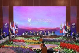 Phiên toàn thể Hội nghị Cấp cao ASEAN lần thứ 43. (Ảnh: Dương Giang/TTXVN)