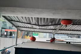 Hiện trường nơi xảy ra vụ bé gái 3 tuổi rơi từ tầng 12A chung cư