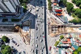 [Photo] Thông hầm chui Lê Văn Lương-Vành đai 3 vào ngày 10/10