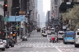Một tuyến phố ở New York, Mỹ ngày 19/3/2020. (Nguồn: THX/TTXVN) 