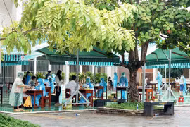 Một điểm xét nghiệm cộng đồng tại Đà Nẵng. (Nguồn: TTXVN) 