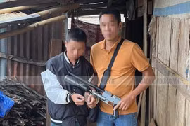 N.N.N, người dùng súng hơi bắn trọng thương nạn nhân đã bị Công an huyện Cát Tiên bắt giữ. (Nguồn: Báo Lâm Đồng)
