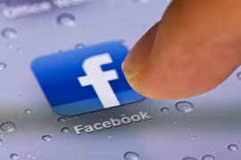 Tổng thống Mỹ bày tỏ hy vọng Facebook sẽ tăng cường các biện pháp nhằm ngăn chặn tin giả lây lan. (Nguồn: usnews.com) 