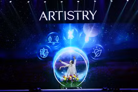 Sự kiện ra mắt Artistry Skin Nutrition đánh dấu bước chuyển mình mạnh mẽ, thay đổi nhận diện thương hiệu với định hướng mới Healthy beauty - Vẻ đẹp khỏe mạnh. (Nguồn: Vietnam+) 