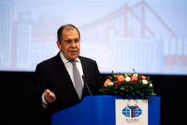 Ngoại trưởng Nga Sergei Lavrov trong bài phát biểu trước các sinh viên Học viện quốc gia về Quan hệ quốc tế Moskva (MGIMO) ở Moskva ngày 1/9/2020. (Nguồn: AFP/TTXVN) 