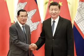Thủ tướng Hun Sen dự kiến sẽ có các cuộc hội kiến, hội đàm, làm việc với Chủ tịch Trung Quốc Tập Cận Bình. (Nguồn: Xinhua)