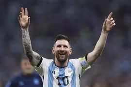 Messi và người Argentina ăn mừng cuồng nhiệt sau khi vào chung kết