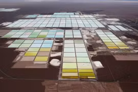 Theo Cơ quan Khảo sát Địa chất Mỹ, Bolivia là quốc gia có trữ lượng lithium lớn nhất thế giới với 21 triệu tấn, tiếp đến là Argentina với 19 triệu tấn và Chile với 9,8 triệu tấn. (Nguồn: Reuters)