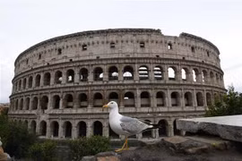 Một điểm thăm quan nổi tiếng tại Rome, Italy vắng bóng du khách do dịch COVID-19, ngày 21/4/2020. (Nguồn: THX/TTXVN) 