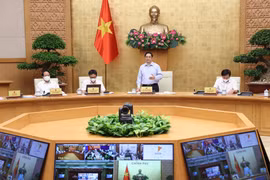 Thủ tướng chủ trì hội nghị triển khai Nghị quyết về phòng, chống dịch