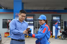 PVOil gia tăng các tiện ích phục vụ khách hàng. (Ảnh: Đức Duy/Vietnam+)