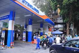 Một điểm bán xăng dầu của Petrolimex. (Ảnh: PV/Vietnam+)