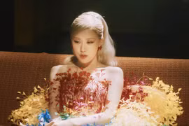 Mỹ nhân BLACKPINK tiếp tục diện đồ của Công Trí trong MV mới