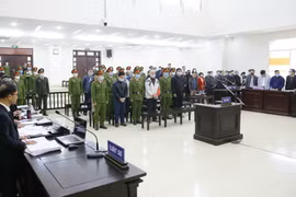 Quang cảnh phiên xét xử vụ án xảy ra tại Dự án Ethanol Phú Thọ