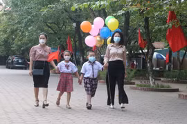Quang cảnh lễ khai giảng năm học mới đặc biệt ở nhiều tỉnh, thành