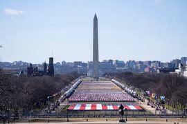 Quang cảnh công viên National Mall tại Washington, D.C, trước thềm lễ nhậm chức của Tổng thống đắc cử Mỹ Joe Biden, ngày 19/1/2021. (Ảnh: THX/TTXVN)