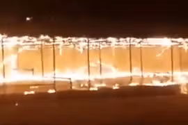 Taliban thiêu rụi công viên giải trí sau khi cho lính giải khuây