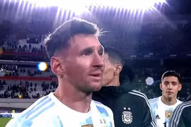 Messi gây sốt trên Twitter sau khi phá kỷ lục của “Vua bóng đá” Pele