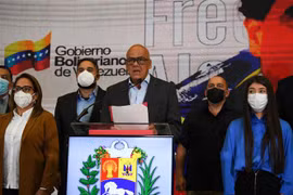Chính phủ Venezuela tạm dừng đàm phán với phe đối lập
