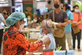 Thái Lan chuẩn bị ít nhất 90 triệu liều vaccine COVID-19 cho năm 2022