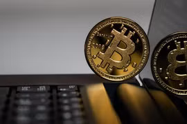 [Video] Bị phạt nửa tỷ USD vì trộm Bitcoin của hơn 1.000 người