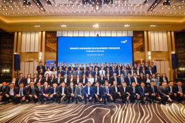 VIB tổ chức lễ tốt nghiệp cho 64 học viên được phỏng vấn. (Ảnh: Vietnam+)