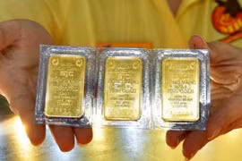 Hai thương hiệu vàng trong nước điều chỉnh tăng mạnh. (Ảnh: PV/Vietnam+)