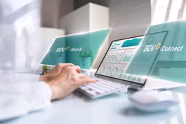 BIDV iBank và BIDV iConnect - dịch vụ ngân hàng số thế hệ mới dành cho khách hàng tổ chức. (Ảnh: Vietnam+)