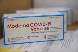 Vắcxin ngừa COVID-19 của Hãng dược phẩm Moderna Inc của Mỹ. (Ảnh: AFP/TTXVN)