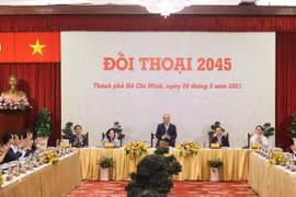 Thủ tướng Nguyễn Xuân Phúc chủ trì cuộc “Đối thoại 2045.” (Ảnh: Thống Nhất/TTXVN)