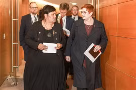 Ngoại trưởng New Zealand Nanaia Mahuta và Ngoại trưởng Australia Marise Payne. (Nguồn: rnz)