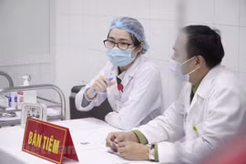 Chương trình thử nghiệm lâm sàng vắcxin Nano Covax được triển khai tại Học viện Quân y. (Ảnh: Hiếu Hoàng/Vietnam+)