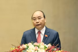 Thủ tướng Nguyễn Xuân Phúc trình bày báo cáo tổng kết của Chính phủ nhiệm kỳ 2016-2021, sáng 24/3. (Ảnh: Thống Nhất/TTXVN)