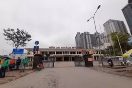 Cảnh vắng bóng hành khách tại Bến xe Mỹ Đình. (Ảnh: Doãn Tấn/TTXVN)