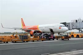 Máy bay của Vietjet tại sân bay Cát Bi. (Ảnh: An Đăng/TTXVN)