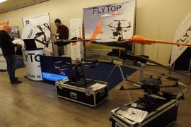 Thiết bị Drone được cất cánh hợp pháp trên bầu trời Rome