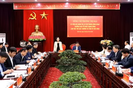 Quang cảnh buổi làm việc. (Ảnh: Đinh Văn Nhiều/TTXVN)
