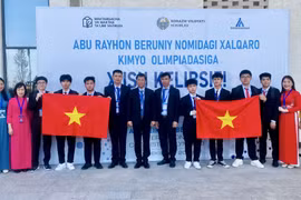 Đoàn Việt Nam tham dự Olympic Hóa học Quốc tế Abu Reikhan Beruniy lần thứ nhất. (Nguồn: Bộ Giáo dục và Đào tạo)