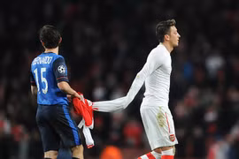 Cận cảnh Arsenal gục ngã trước AS Monaco ngay tại Emirates