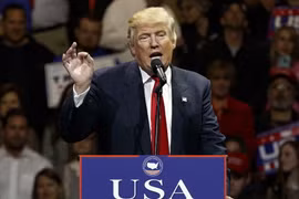 Tỷ phú Donald Trump trong một sự kiện ở Cincinnati (Mỹ) ngày 1/12. (Nguồn: AP/TTXVN)