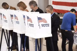Wisconsin kiểm lại phiếu, bà Clinton có thể "lội ngược dòng"?