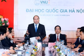 Thủ tướng Nguyễn Xuân Phúc phát biểu tại buổi làm việc. (Ảnh: Thống Nhất/TTXVN)