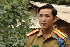 Đại úy Samsoiuk Saeangchanphet, Trạm trưởng Trạm Công an Nà Khạng (Công an Lào). (Ảnh: Hạnh Quỳnh/Vietnam+)