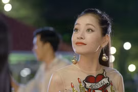 Chi Pu có tạo hình ấn tượng trong “Mối tình đầu của tôi.” (Ảnh: ĐLP)