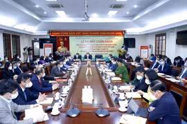 Quang cảnh Lễ ra mắt sách. (Ảnh: Phương Hoa/TTXVN)